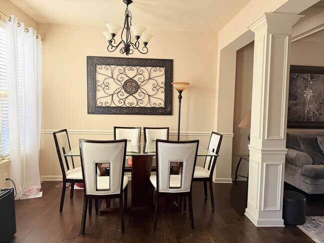 Foto del edificio - 3170 Hallmark Ln