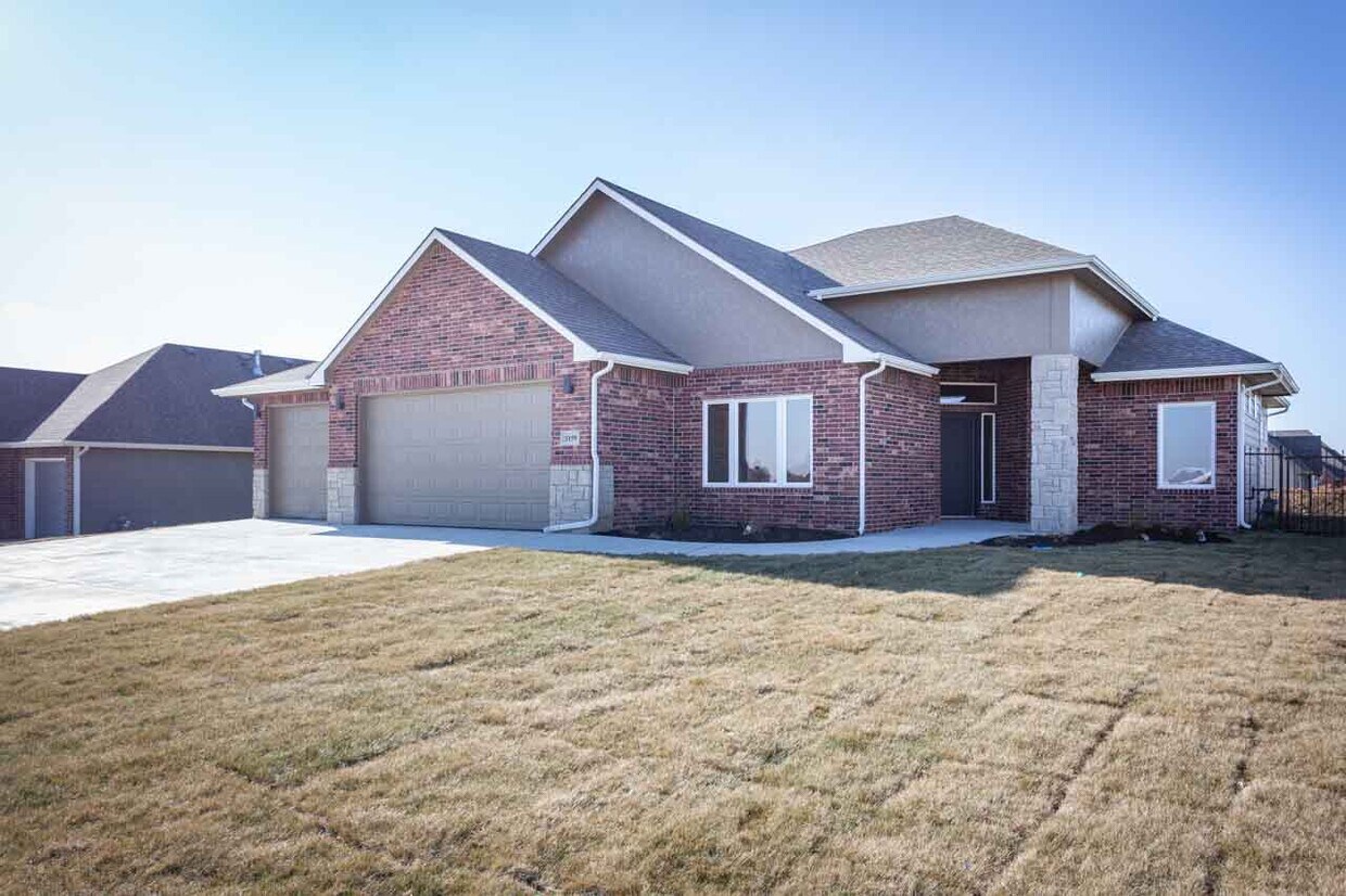 Foto principal - 5159 Cambridge St