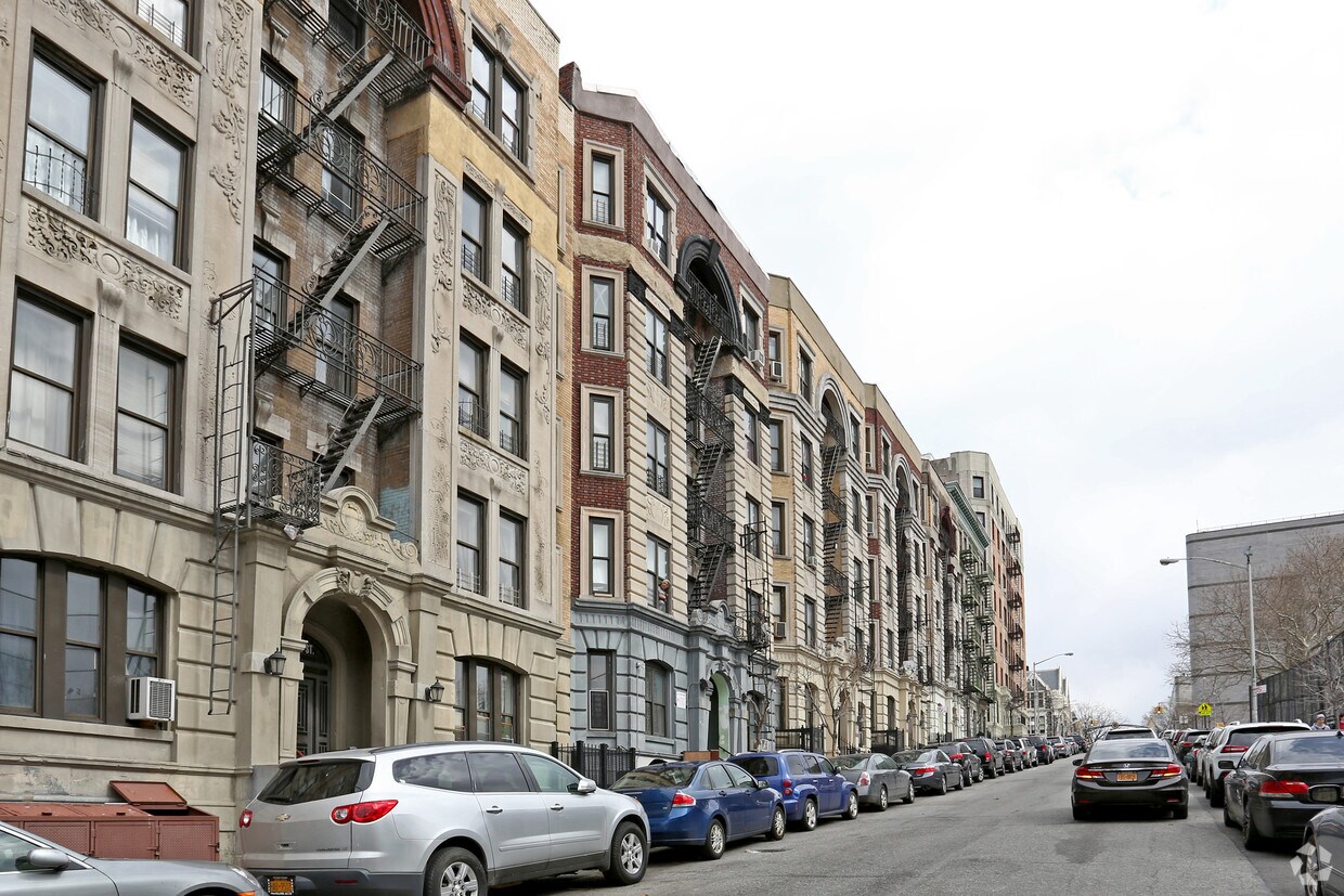 Building Photo - 519 W 138th St