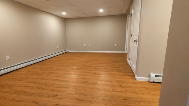 Building Photo - 17 Columbus Rd