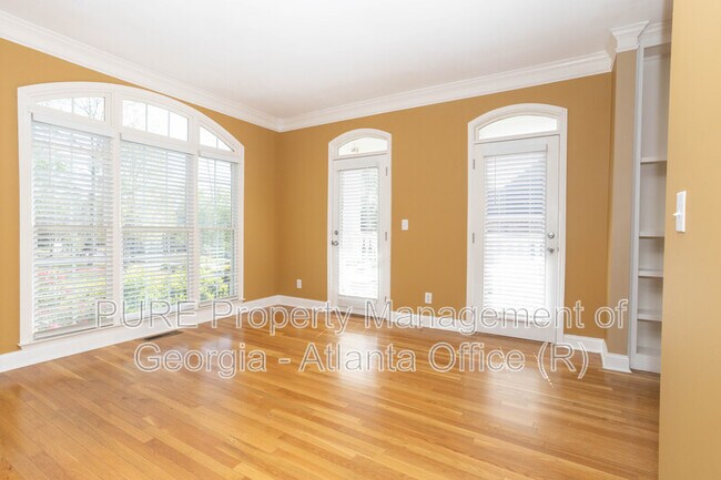 Building Photo - 7535 Thoreau Cir