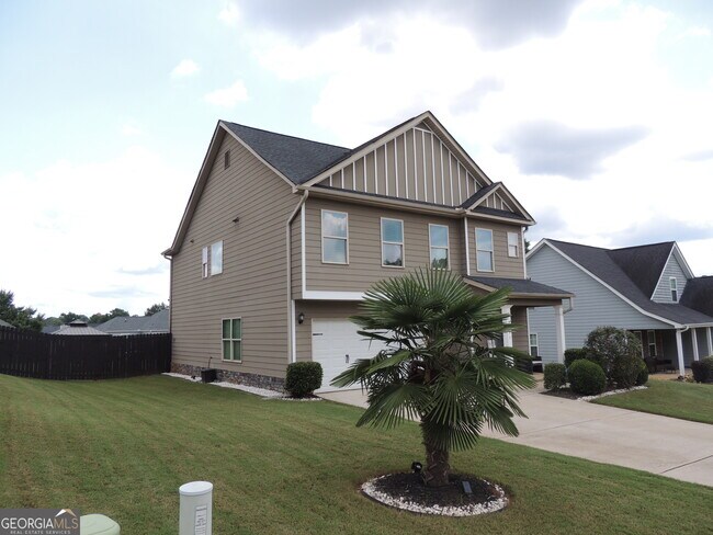 Building Photo - 325 McGiboney Ln