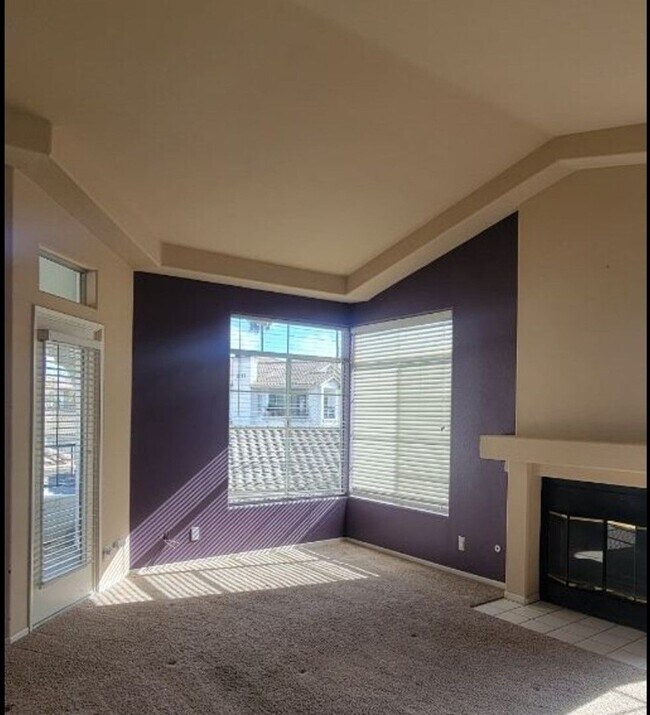 Building Photo - Beautiful, Tranquil, Welcoming - 2 Bed Hom...