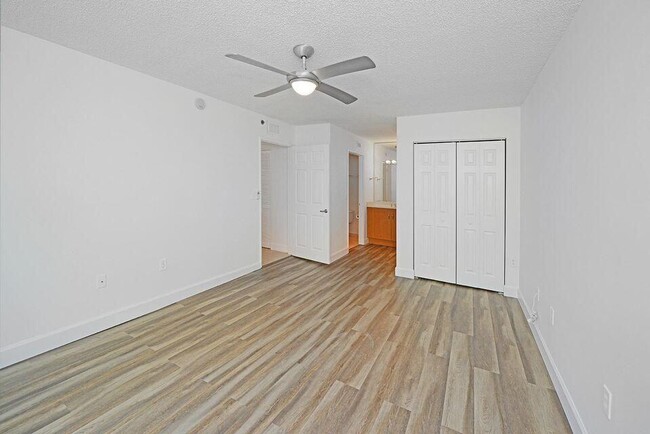 Building Photo - 3259 Clint Moore Rd