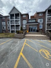 Building Photo - 15 Knightsridge Dr