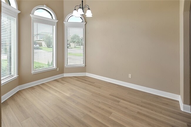 Building Photo - 4253 Rock Bend Dr