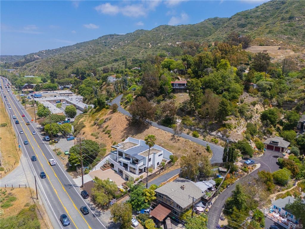 Foto principal - 20000 Laguna Canyon Rd