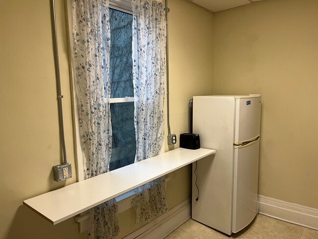 Foto del edificio - 103 W Railroad St