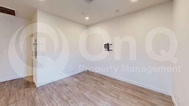 Foto del edificio - 719 W Missouri Ave