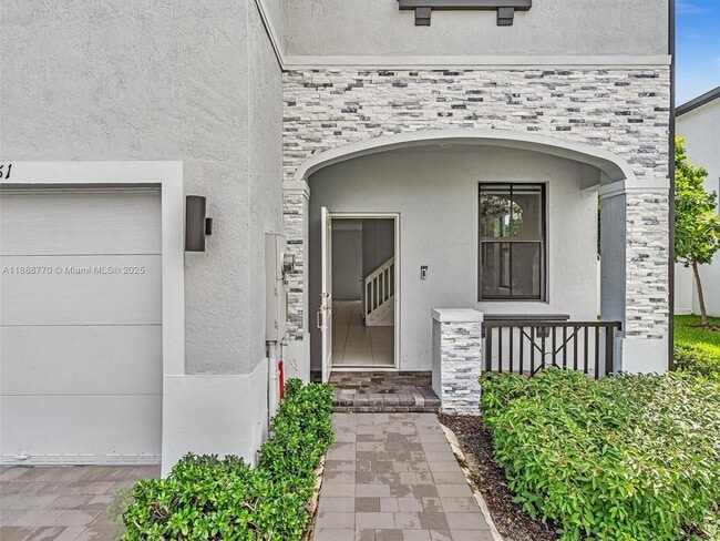 Foto del edificio - 20381 NW 4th Ave