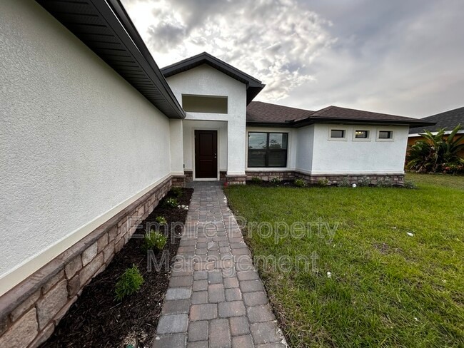 Building Photo - 3214 NE 13th Ct