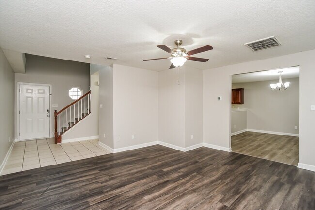 Foto del edificio - 1026 Allegiance Dr