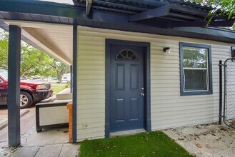 Building Photo - 2117 Thonig Rd