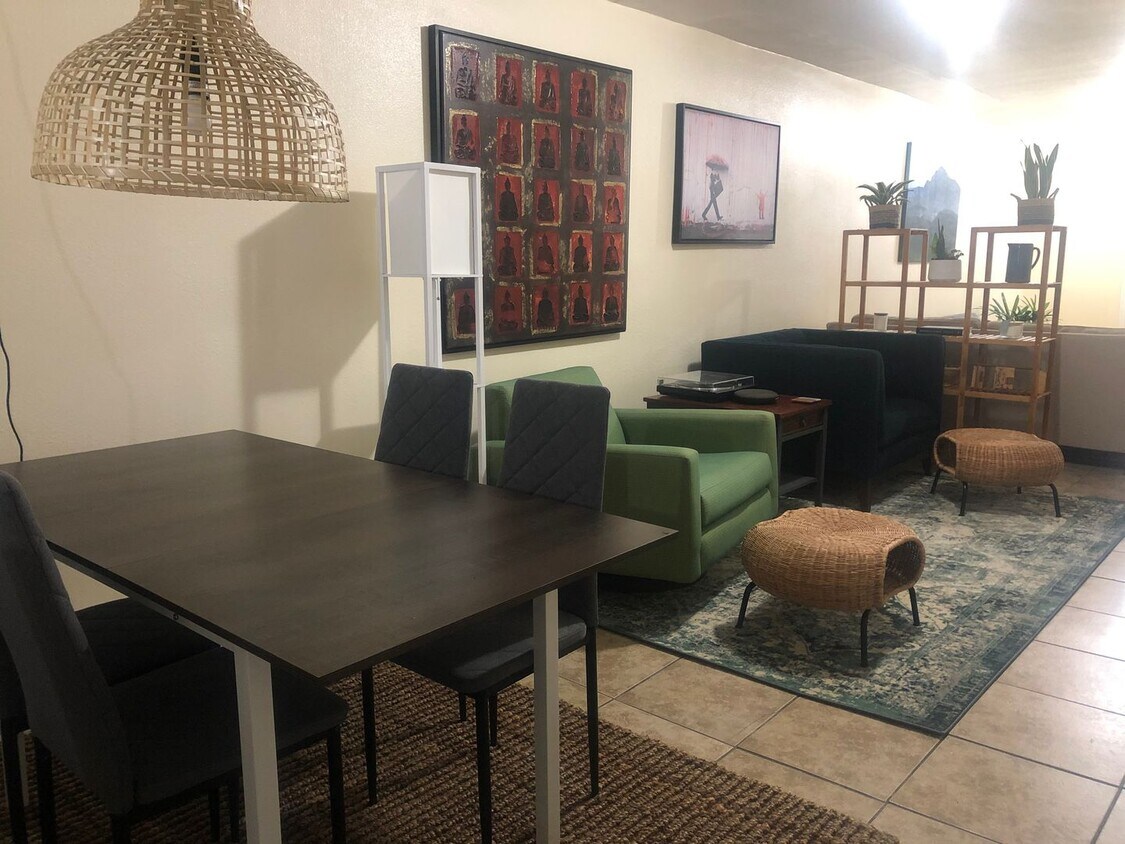 Foto principal - 3433 Haven St