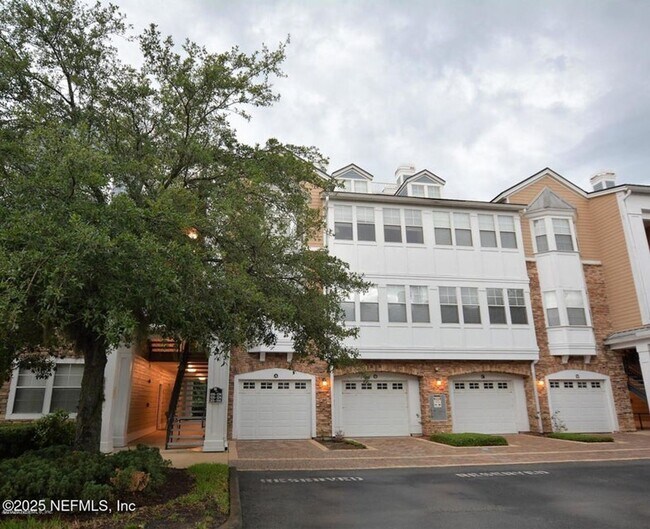 Cute 1/1 condo in the Southside area - Cute 1/1 condo in the Southside area