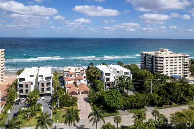 Foto aérea - 4521 S Ocean Blvd