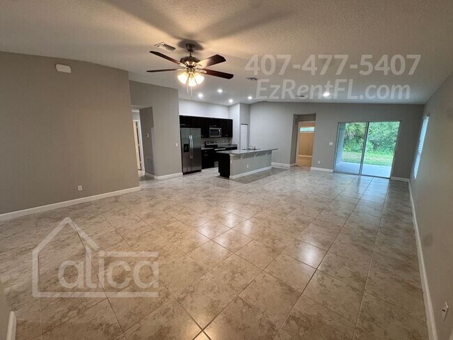 Foto del edificio - 737 Daniels Ave SW