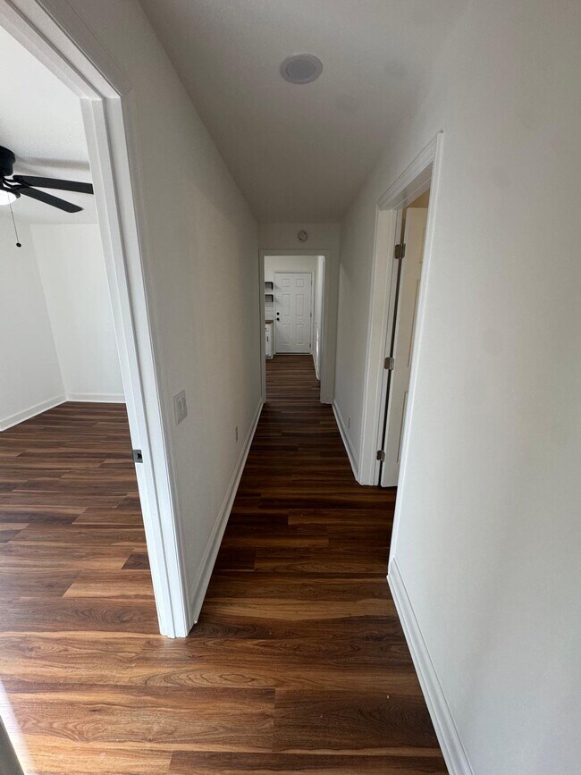 Foto del edificio - 7723 Turnpike Rd