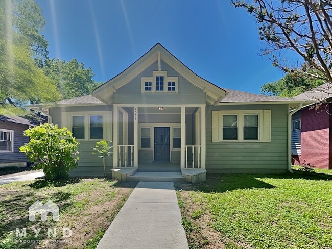 Building Photo - 1057 Fleece Pl