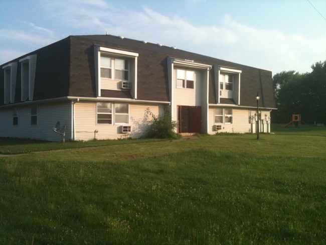 Building Photo - Fairview Apartments