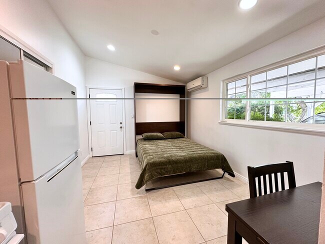 Foto del edificio - 20425 Aetna St