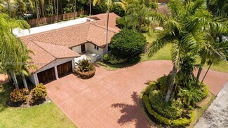 Building Photo - 12121 SW 110th Ave