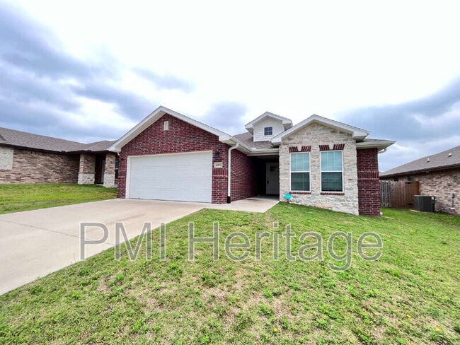 Photo - 6002 NW Meade St House