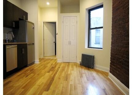 Primary Photo - 42 Clinton St