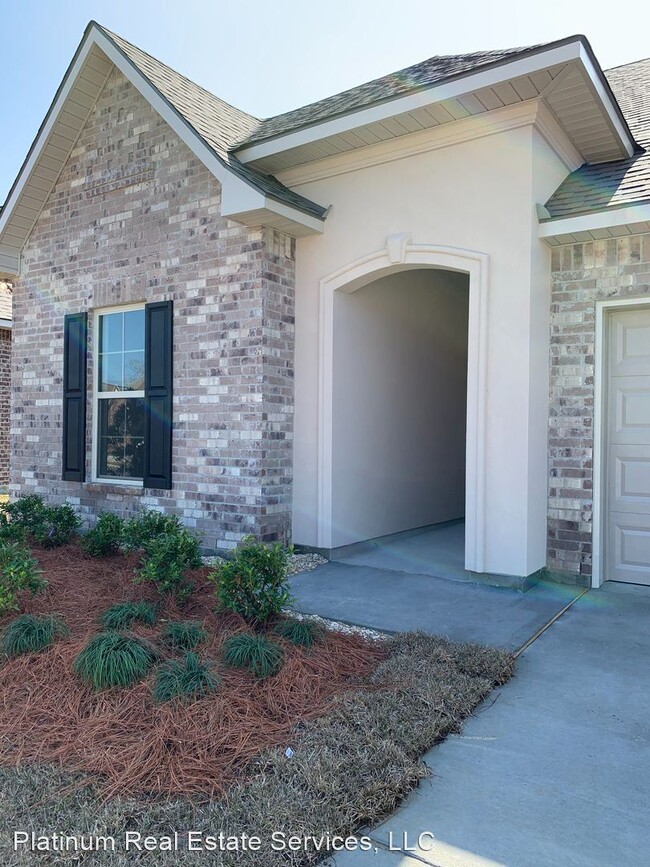 Building Photo - 3 br, 2 bath House - 40201 Maddie Dr.