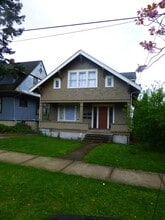 Building Photo - 1525 Humboldt St