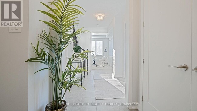 Building Photo - 184 Pictou Cres