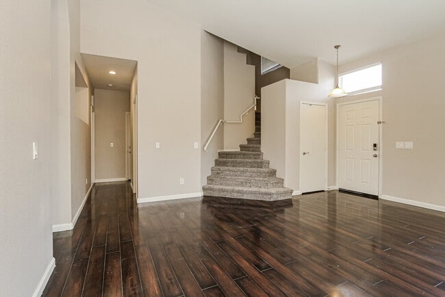 Building Photo - 14823 W Dovestar Dr