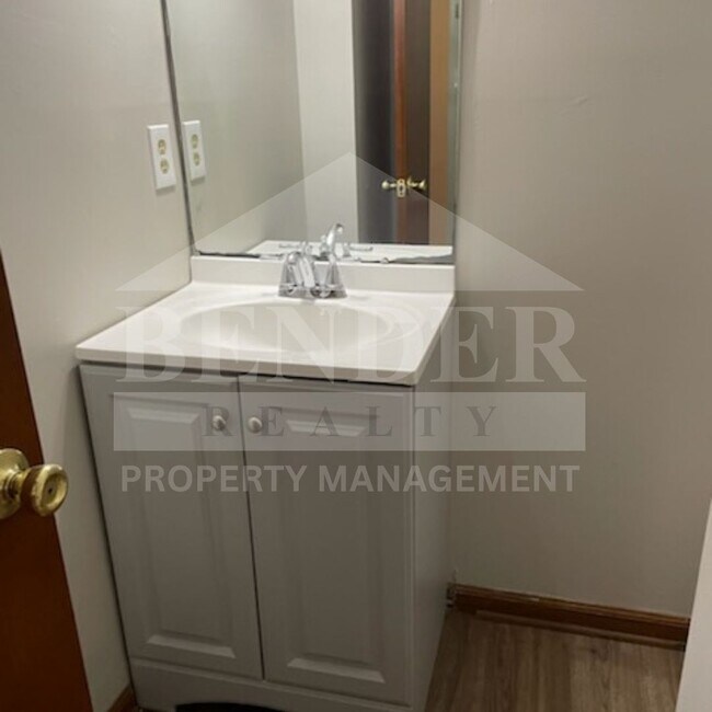 Foto del edificio - 1295-1299 18th St NW