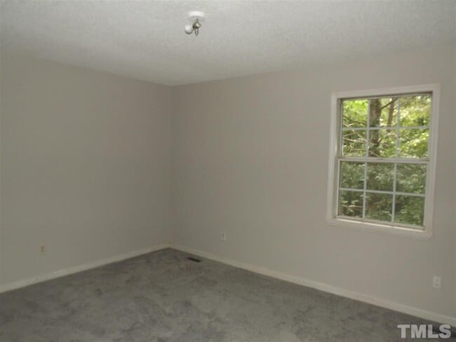 Building Photo - 4230 Kaplan Dr