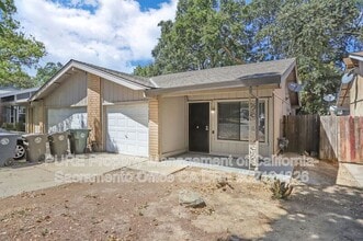 Building Photo - 7423 Willowcreek Dr