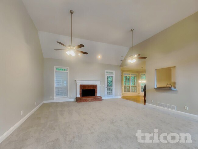 Building Photo - 4325 Foxfire Ct