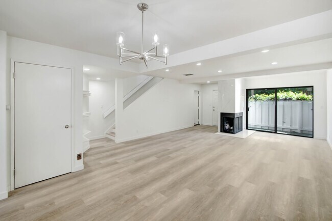Foto del edificio - 18445 Hatteras St