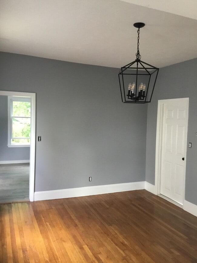Dining room - 28 Hall Pl