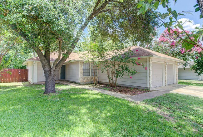 Foto del edificio - Move-In Ready Cherry Creek 3 Bedroom, 2 Bath!