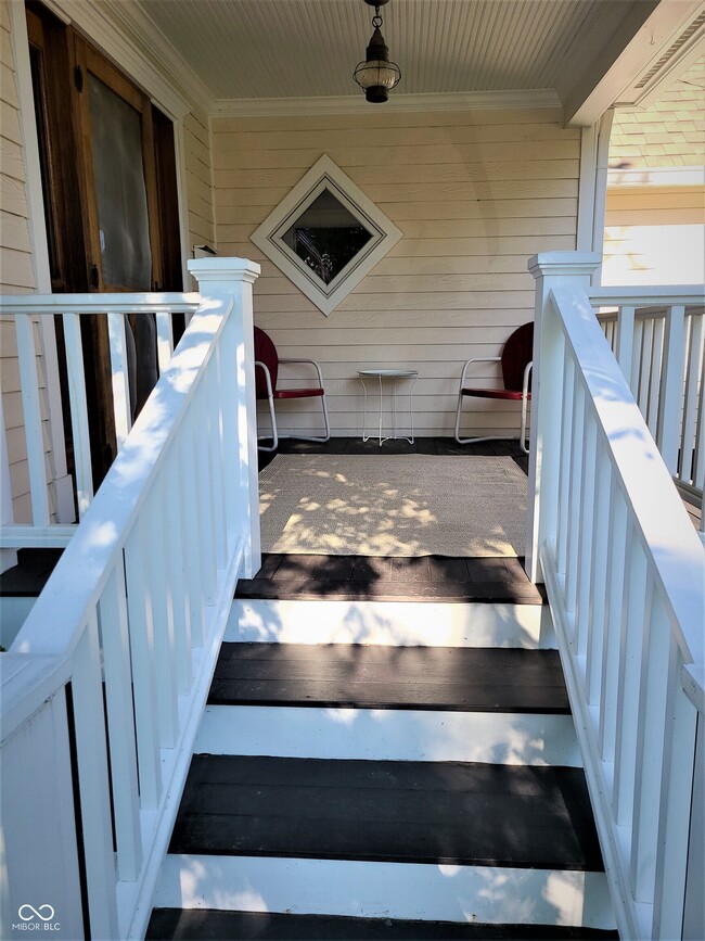 Building Photo - 131 1st Ave NW