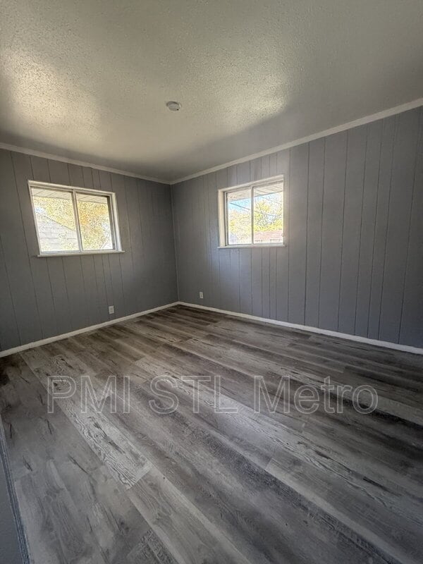 Building Photo - 10816 Spring Garden Dr