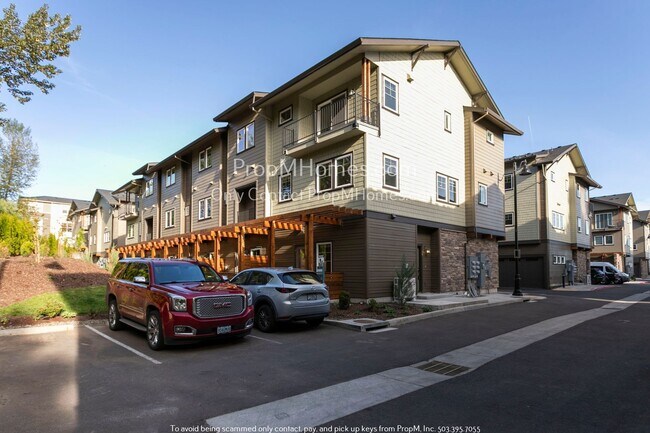 Foto del edificio - Luxury Three Bedroom in Happy Valley!