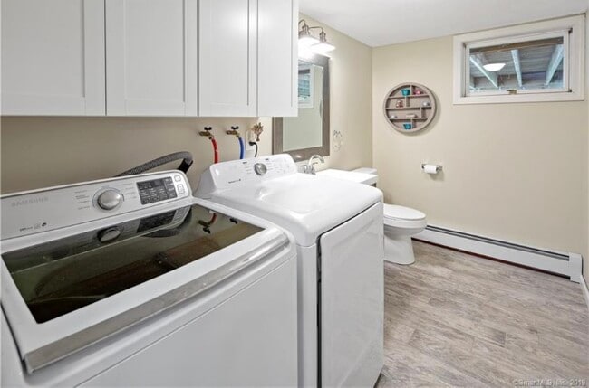 Building Photo - 20 Oxbow Dr