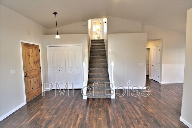 Foto del edificio - 6480 E Shellbrook Dr