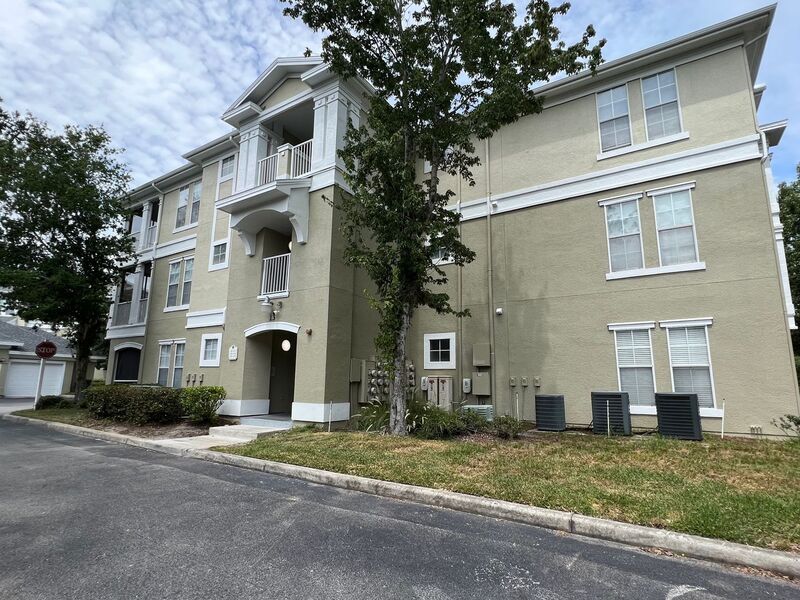 8290 Gate Pkwy W Unit 1304, Jacksonville, FL 32216 Condo for Rent in