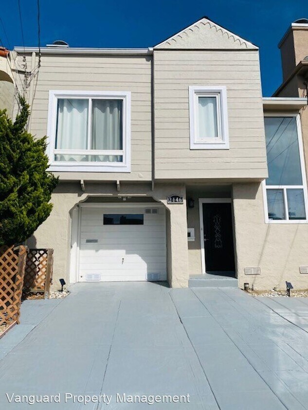 Foto principal - 3 br, 2 bath House - 2146 30th Avenue