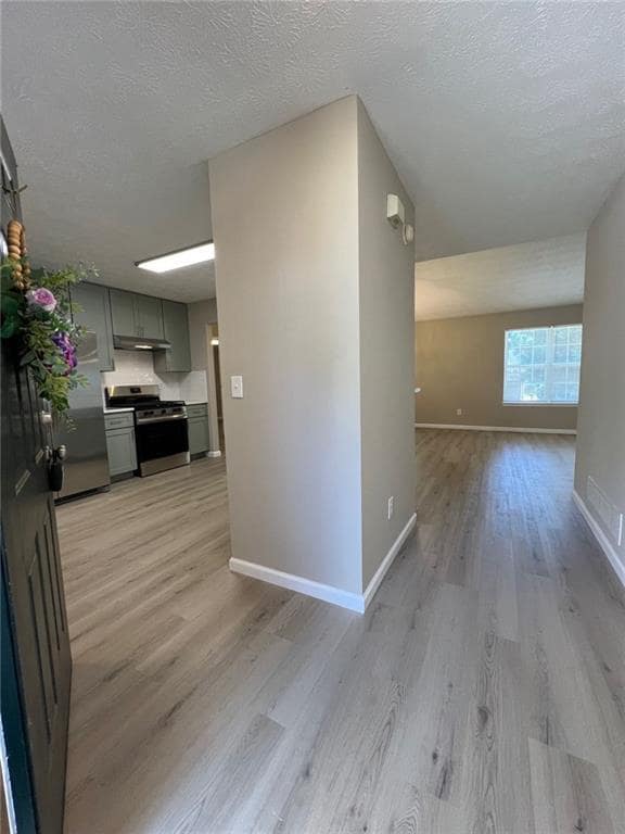 Foto del edificio - 2717 Lake Park Ridge E