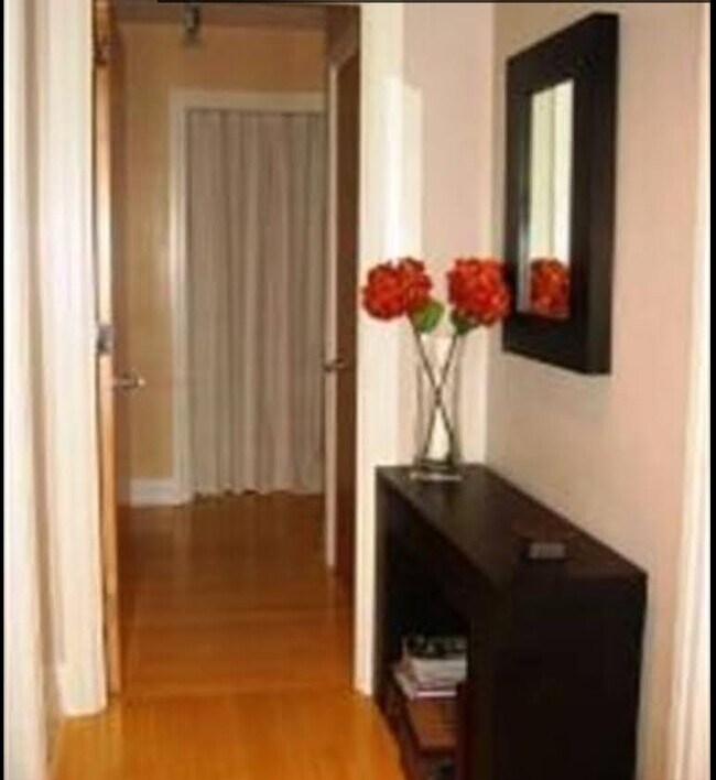 Hallway - 110 Livingston St