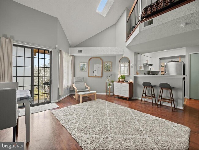 Foto del edificio - 14122 Lauren Ln