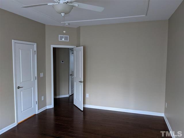 Building Photo - Luxury Townhome for rent Inside Wade!